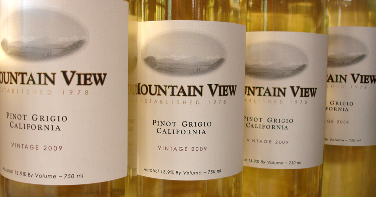 Pinot Grigio Wine label
