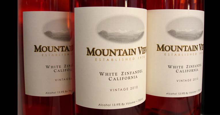 White Zinfindel Wine label